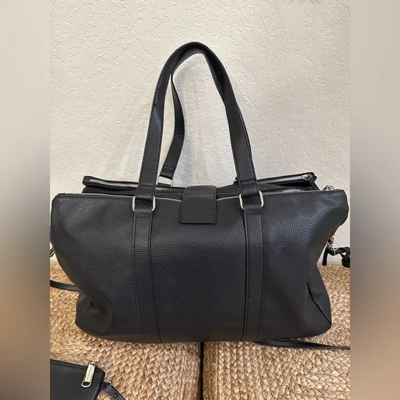 Steve Madden Black Pebbled Faux Leather Weekender Bag with Crossbody Strap - Picture 4 of 8